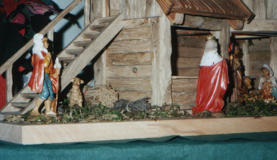 Als Grundplatte dient eine Alte abgehobelte Treppenstufe